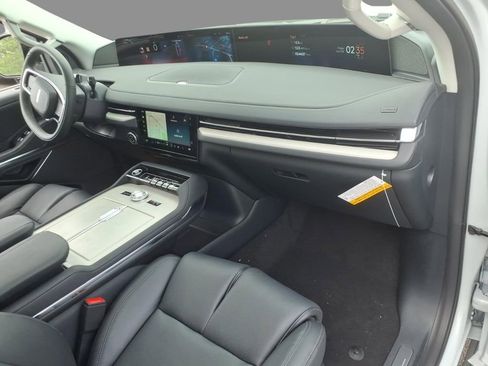 New 2026 Lincoln Navigator Reserve AWD/4WD image 12