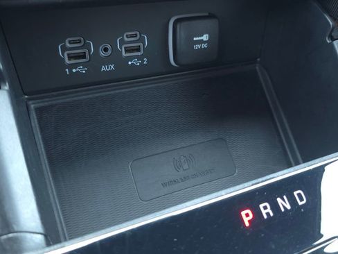 Certified 2025 Jeep Grand Cherokee Altitude AWD/4WD image 38