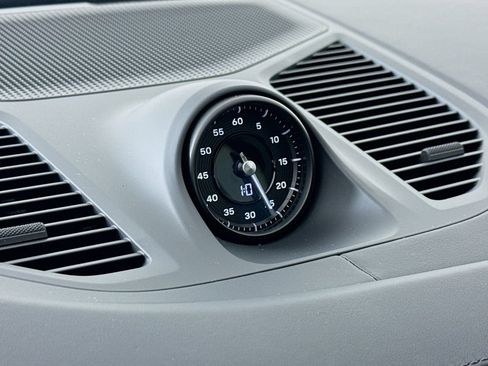 New 2026 Porsche Cayenne Coupe AWD/4WD image 17