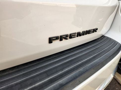 Used 2023 Chevrolet Tahoe Premier AWD/4WD image 8