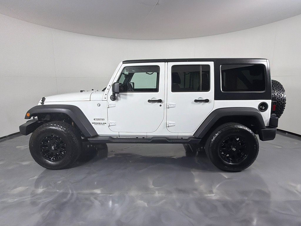 Used 2013 Jeep Wrangler Unlimited Sport AWD/4WD image 8