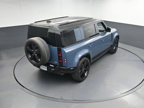 Certified 2023 Land Rover Defender 110 X-Dynamic SE image 37