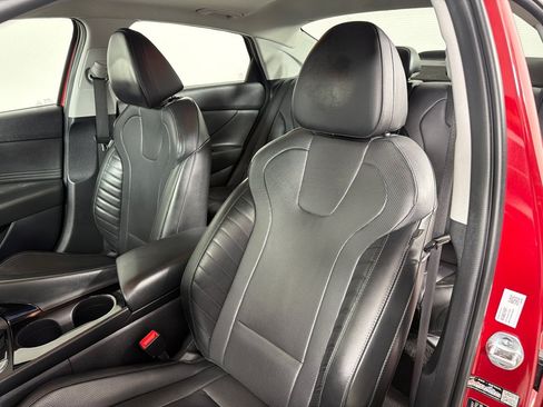 Used 2023 Hyundai Elantra Limited FWD image 10