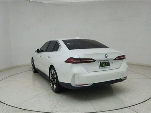 Used 2025 BMW 530i image 72