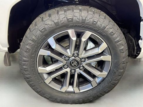 New 2026 Toyota 4Runner Limited AWD/4WD image 11