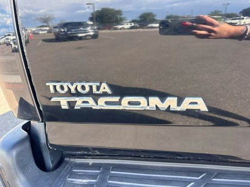 Used 2015 Toyota Tacoma 4x4 Double Cab w/ SR5 Package image 17