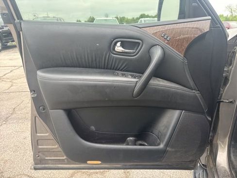 Used 2015 INFINITI QX80 Luxe w/ 22" Wheel Package image 12