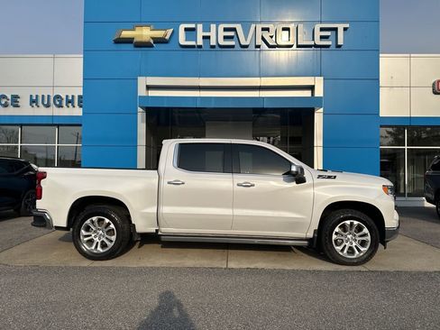 Used 2022 Chevrolet Silverado 1500 LTZ image 3
