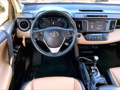 Used 2018 Toyota RAV4 Limited image 6