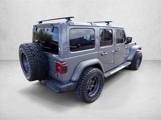 Used 2019 Jeep Wrangler Unlimited Sahara AWD/4WD video 3