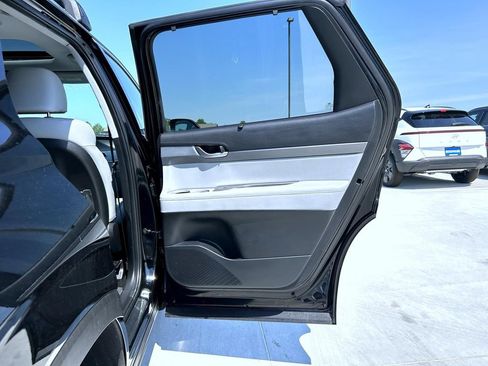 Used 2021 Hyundai Palisade SEL w/ Premium Package AWD/4WD image 18