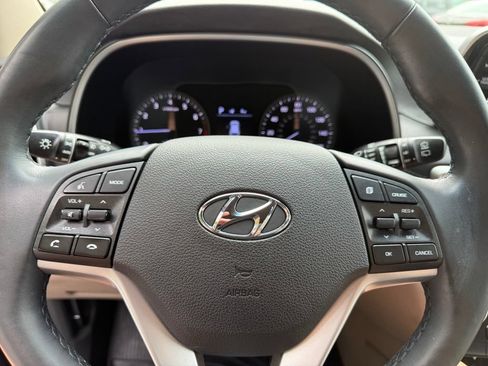 Used 2019 Hyundai Tucson Limited AWD/4WD image 33
