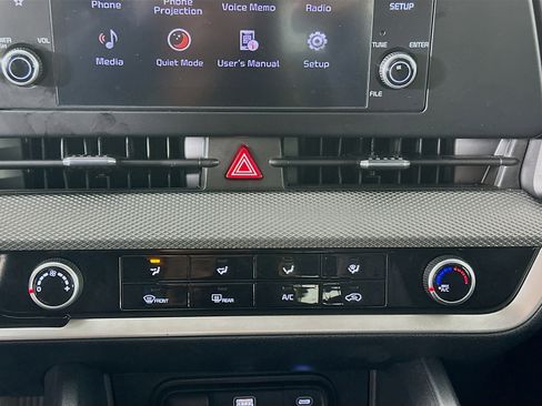 Used 2024 Kia Sportage LX image 22