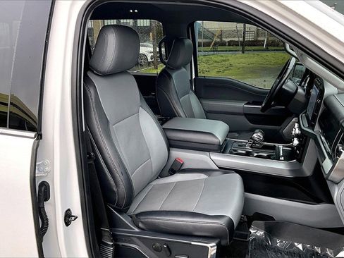 Used 2023 Ford F150 Lariat image 10