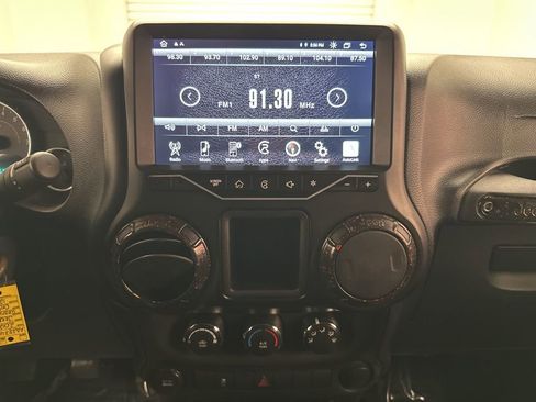Used 2012 Jeep Wrangler Unlimited Sport AWD/4WD image 20