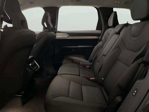 Used 2025 Volvo EX90 Ultra AWD/4WD image 20