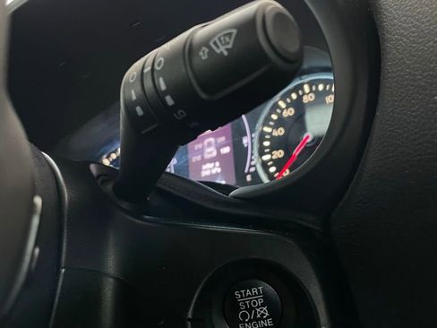Used 2019 Jeep Renegade Latitude image 18
