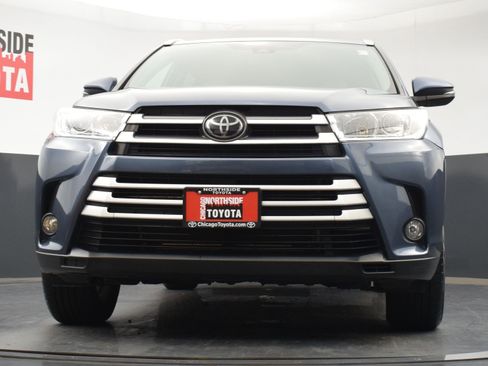 Used 2019 Toyota Highlander XLE image 37