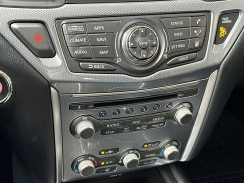Used 2018 Nissan Pathfinder SL w/ Cargo Package FWD image 22