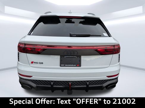 New 2026 Audi RS Q8 performance image 5