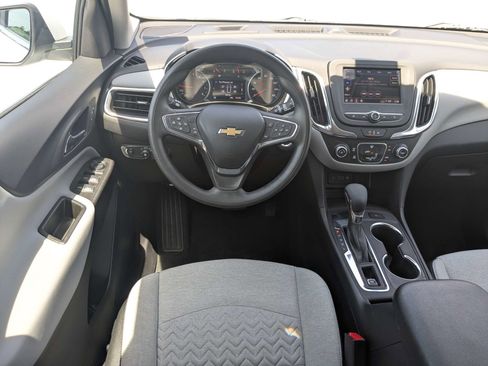 Used 2024 Chevrolet Equinox LT FWD image 16