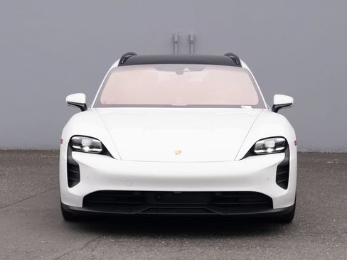 Used 2024 Porsche Taycan GTS AWD/4WD image 25