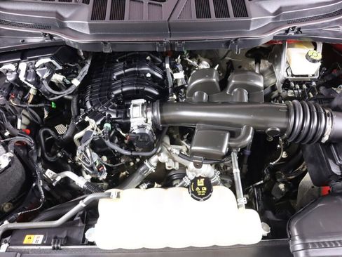 Used 2022 Ford F150 XLT image 47