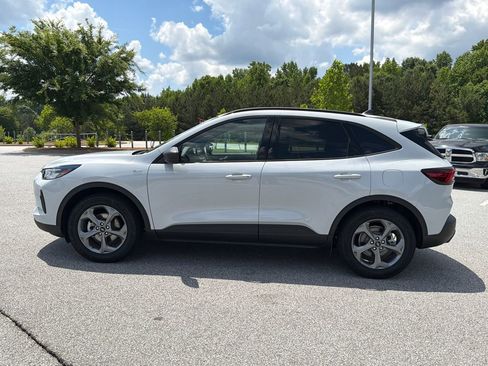 Used 2025 Ford Escape ST-Line FWD image 4