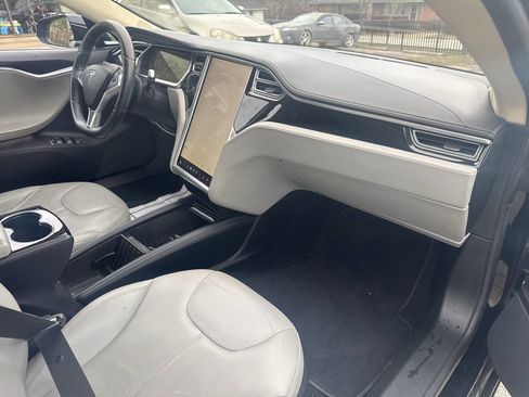 Used 2013 Tesla Model S Base 4dr Liftback (85 kWh) image 7