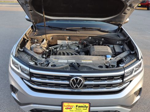 Used 2023 Volkswagen Atlas SE w/ Panoramic Sunroof Package AWD/4WD image 17