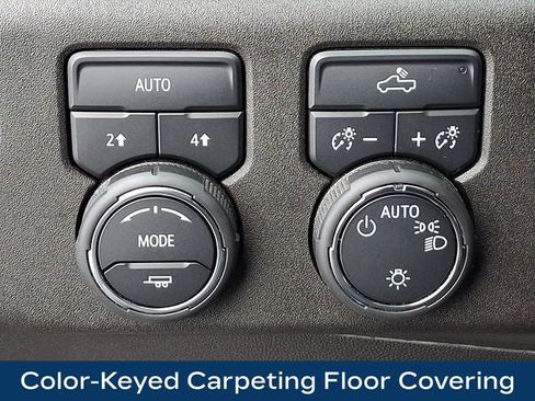 Used 2024 Chevrolet Silverado 1500 LT image 26