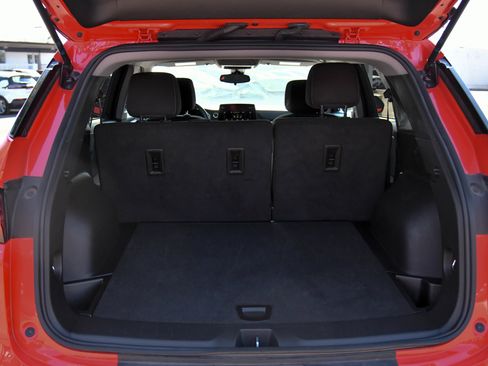 Used 2025 Chevrolet Blazer LT FWD image 39