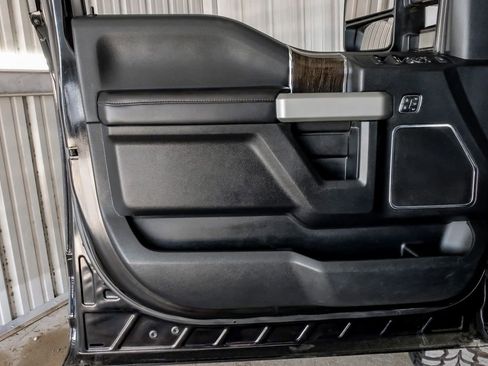 Used 2020 Ford F250 Lariat w/ Lariat Ultimate Package AWD/4WD image 42