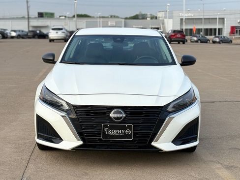 Certified 2024 Nissan Altima 2.5 S image 4