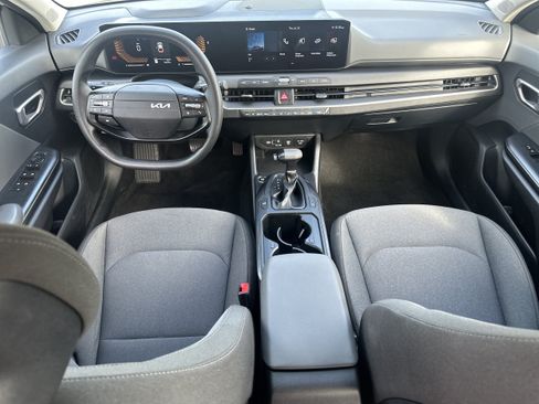 Used 2025 Kia K4 FWD image 22