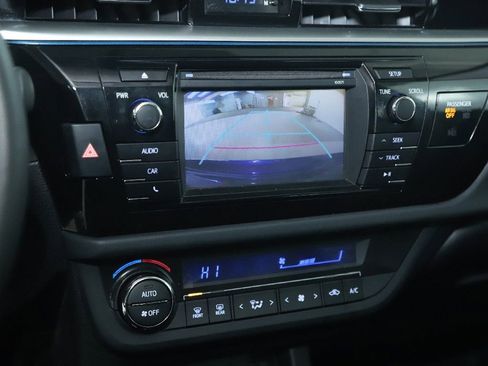 Used 2016 Toyota Corolla S image 26