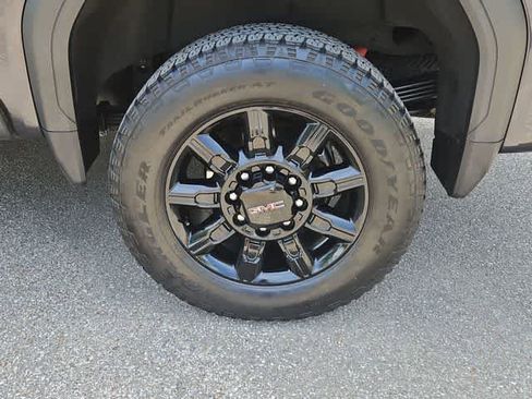 Used 2024 GMC Sierra 2500 AT4 w/ AT4 Premium Plus Package AWD/4WD image 26