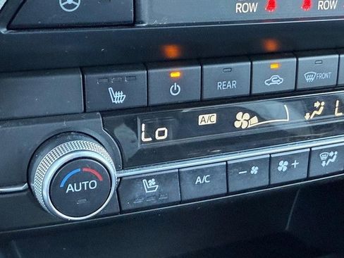 Used 2021 MAZDA CX-9 Signature image 23