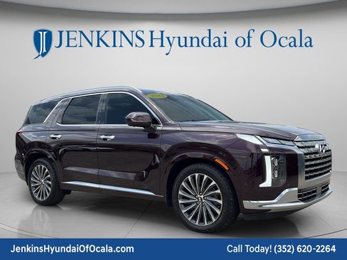 Used 2023 Hyundai Palisade Calligraphy FWD image 1