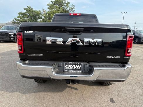 Used 2025 RAM 2500 Big Horn AWD/4WD image 6