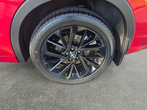 New 2026 Nissan Rogue Platinum AWD/4WD image 32
