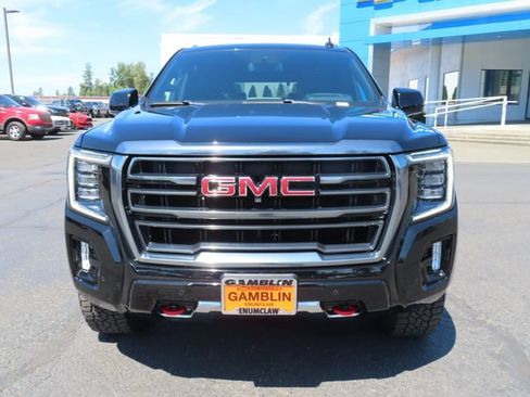 Used 2023 GMC Yukon AT4 w/ AT4 Premium Package AWD/4WD image 2