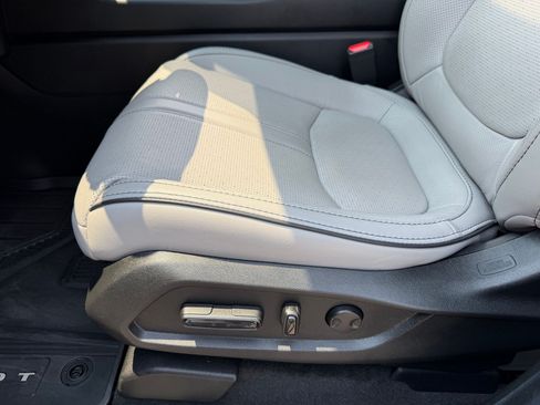 Used 2025 Honda Pilot Elite image 15