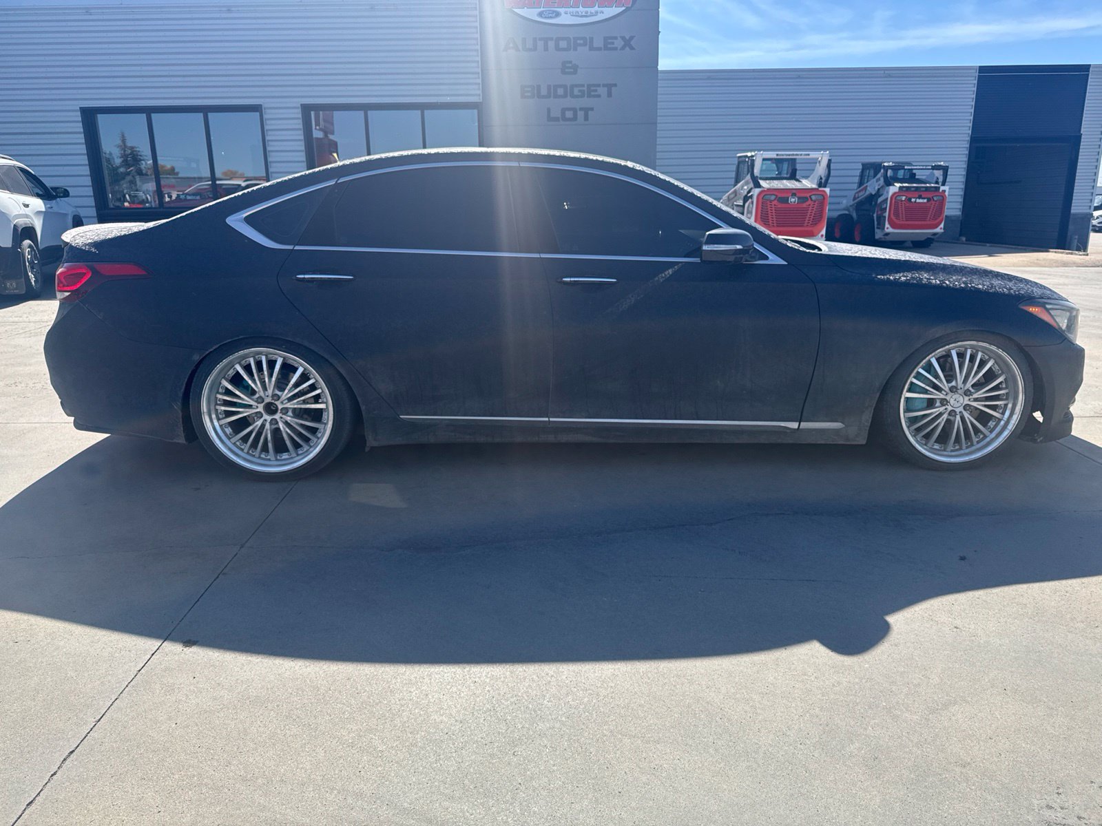 Used 2015 Hyundai Genesis 5.0 RWD image 1