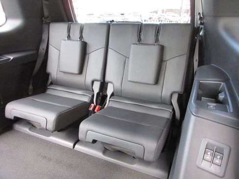 Used 2026 Lexus GX 550 550 Luxury w/ Accessory Package (31) image 20