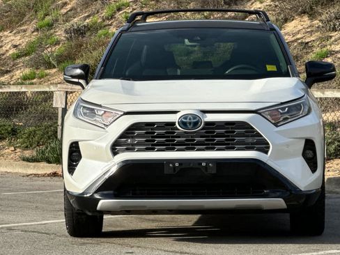 Used 2020 Toyota RAV4 XSE image 10
