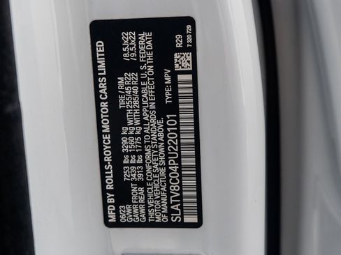 Used 2023 Rolls-Royce Cullinan Black Badge image 53