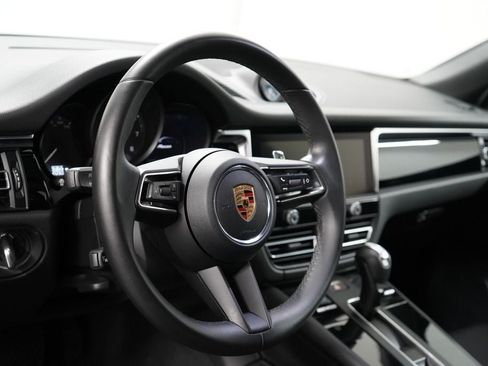 Used 2024 Porsche Macan AWD/4WD image 13