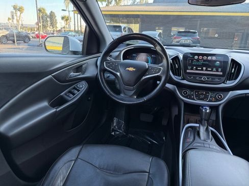 Used 2017 Chevrolet Volt LT w/ Comfort Package image 22