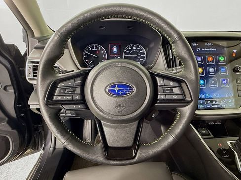 Used 2025 Subaru Outback Onyx Edition AWD/4WD image 13